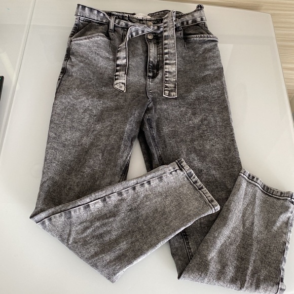 Dynamite high waisted mom jeans - Picture 2 of 2